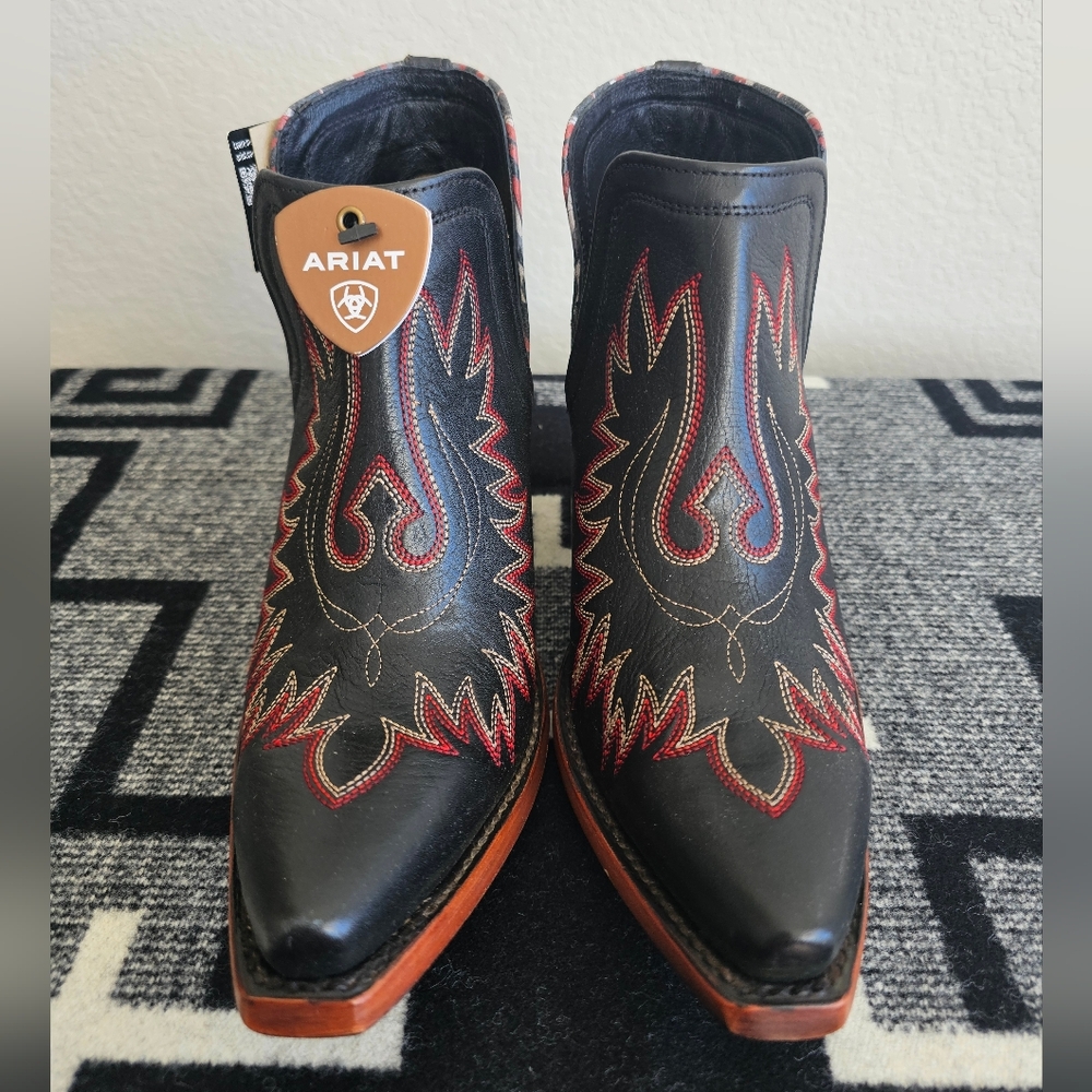 Ariat Dixon Chimayo Ankle Boots - Picture 3 of 9
